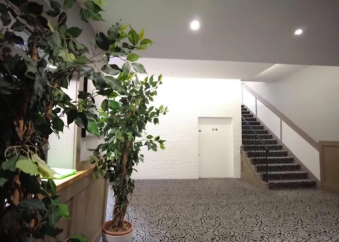Kings Park Hotel